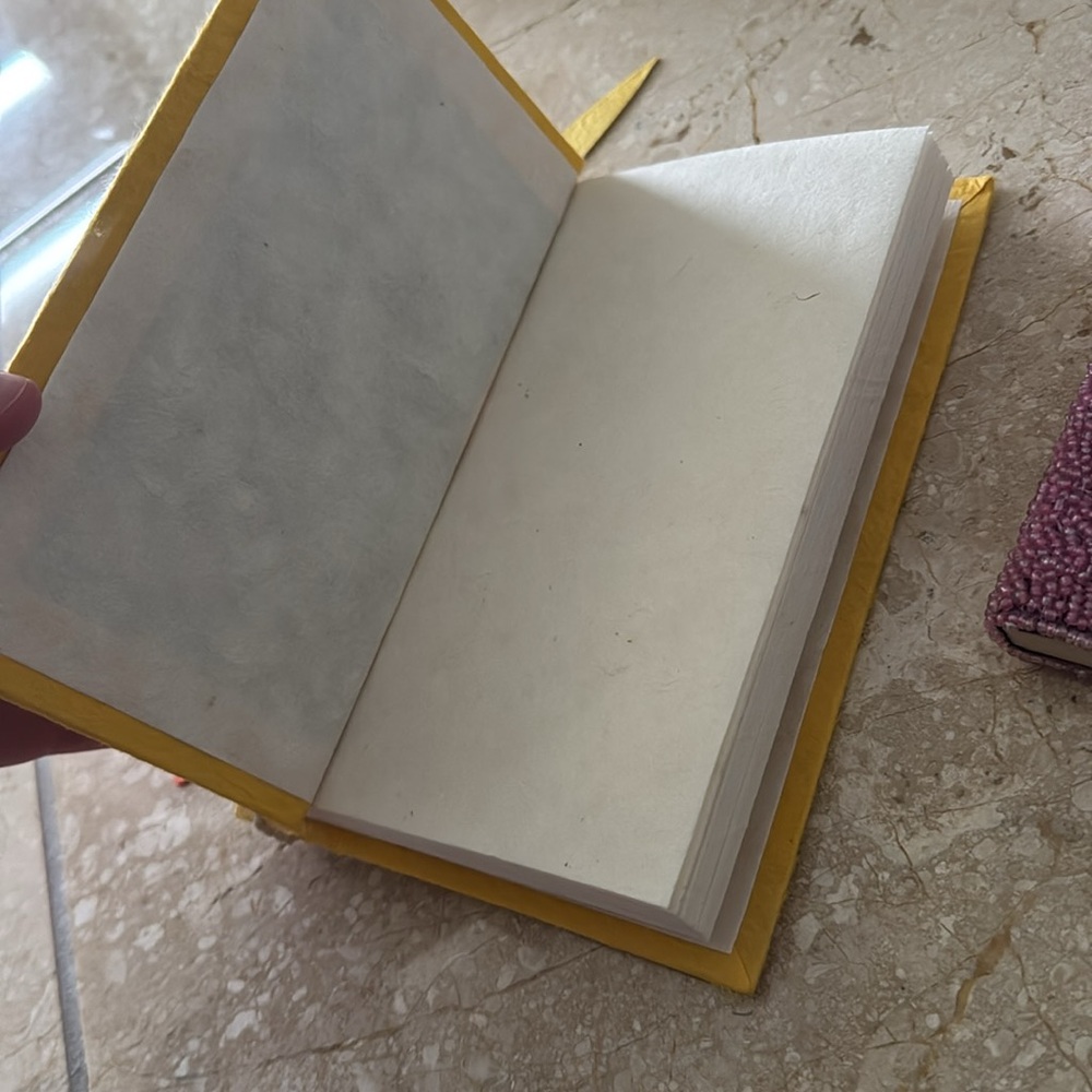 Set of 2 Beautiful Vintage Textured Handmade Journals / Notebooks - Picture 4 of 11